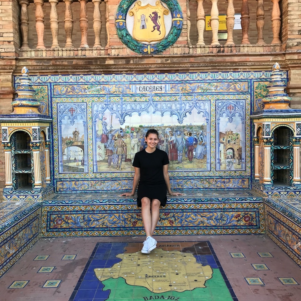 Meet your Posher, Sinay